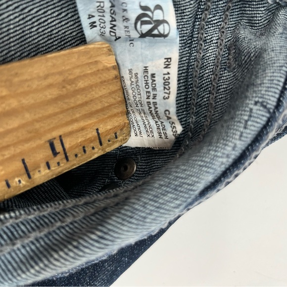 Y2k ROCK & REPUBLIC Flare Blue Jeans Rhinestone Studded Metal Punk Flap Womens 4 - Picture 11 of 14